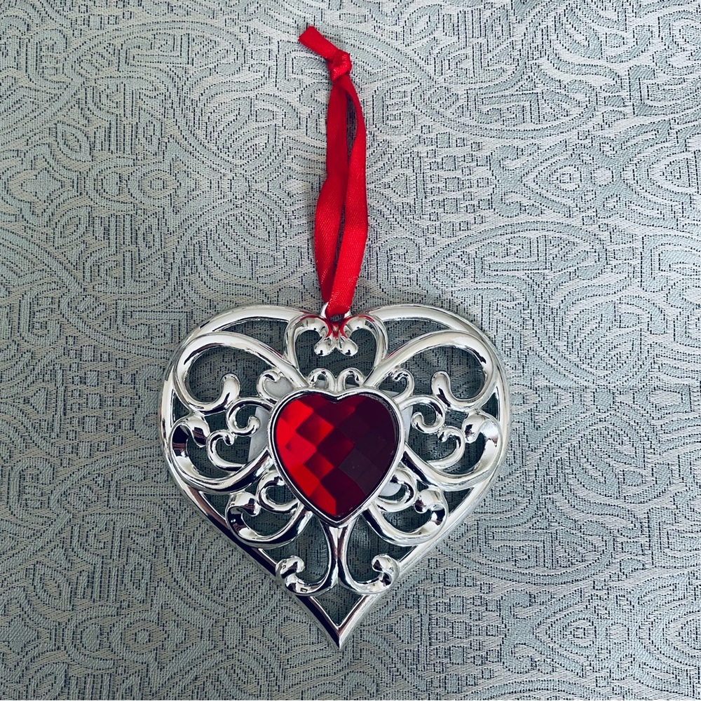 Lenox Bejewels heart ornament 4.75 in